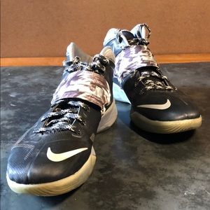 US Men’s 12.5 - NIKE Zoom LeBron Soldier VII